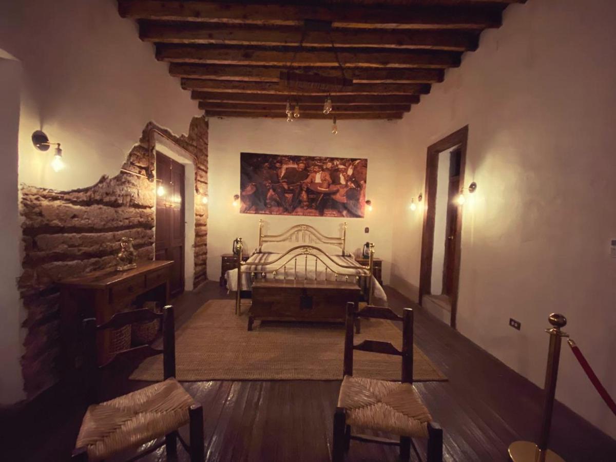 La Casa Del General Hotel Boutique Идальго-дель-Парраль Экстерьер фото