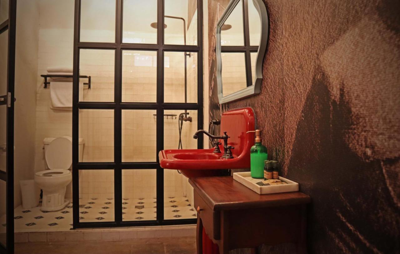 La Casa Del General Hotel Boutique Идальго-дель-Парраль Экстерьер фото