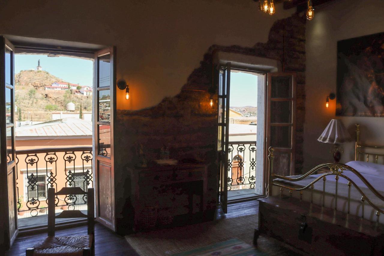 La Casa Del General Hotel Boutique Идальго-дель-Парраль Экстерьер фото